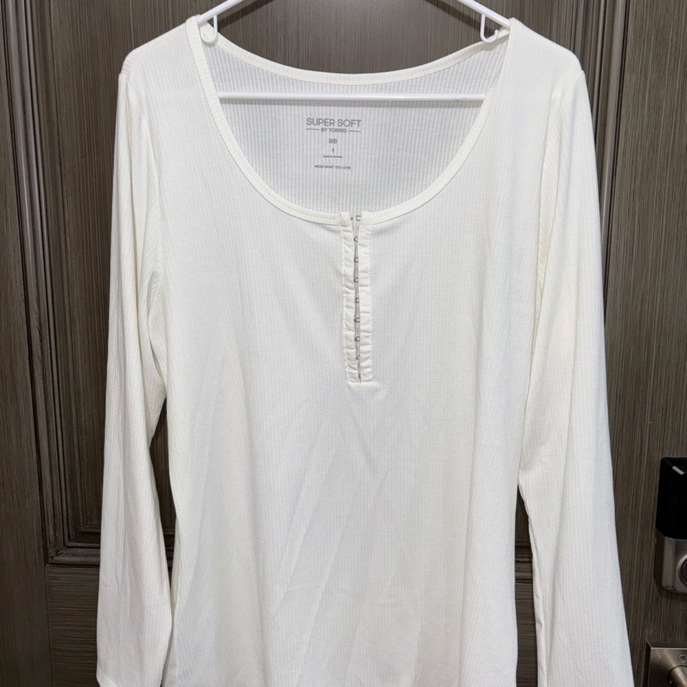 Torrid White Long Sleeve Top